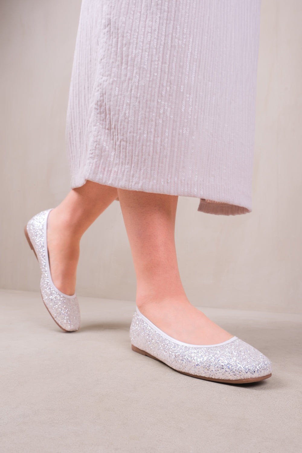 UNIVERSE POINTE BALLERINA SLIP ON SHOES IN WHITE GLITTER