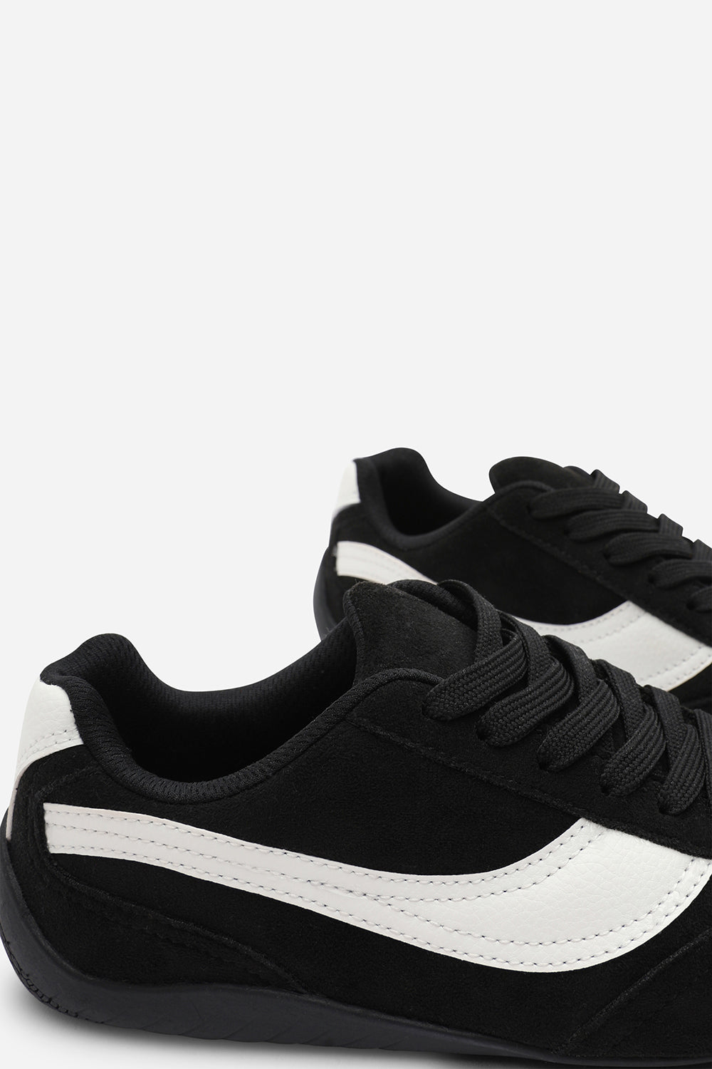 Ulani Black Low-Top Lace up trainer with Contrast White Side Stripe