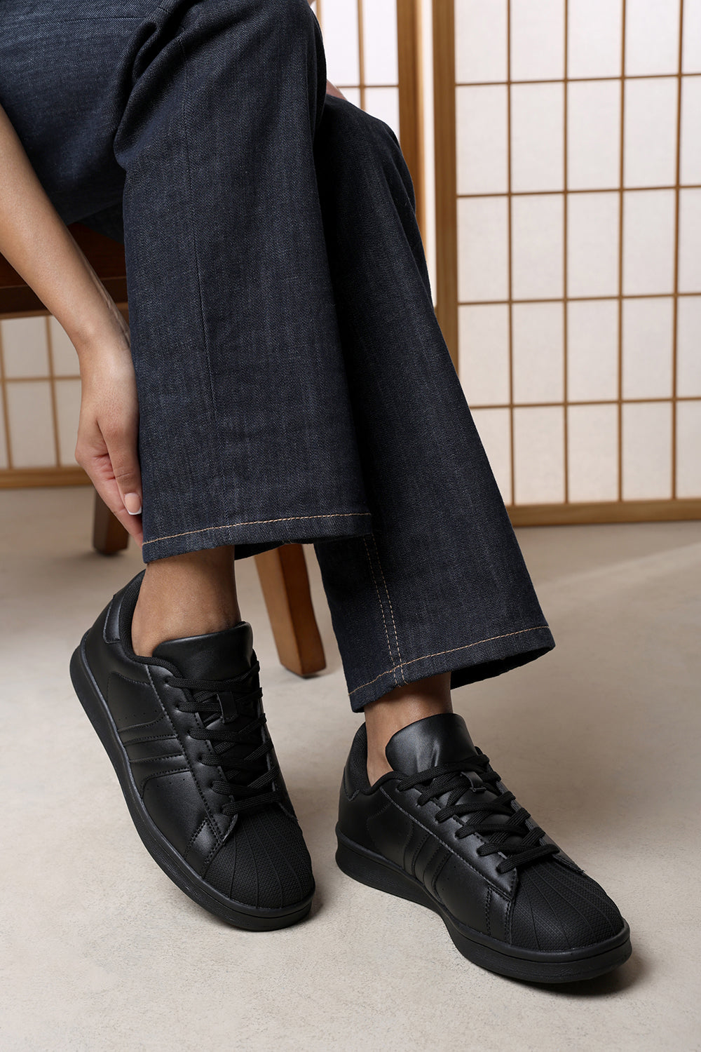 Yamileth Stripe Panel Detailed Trainer