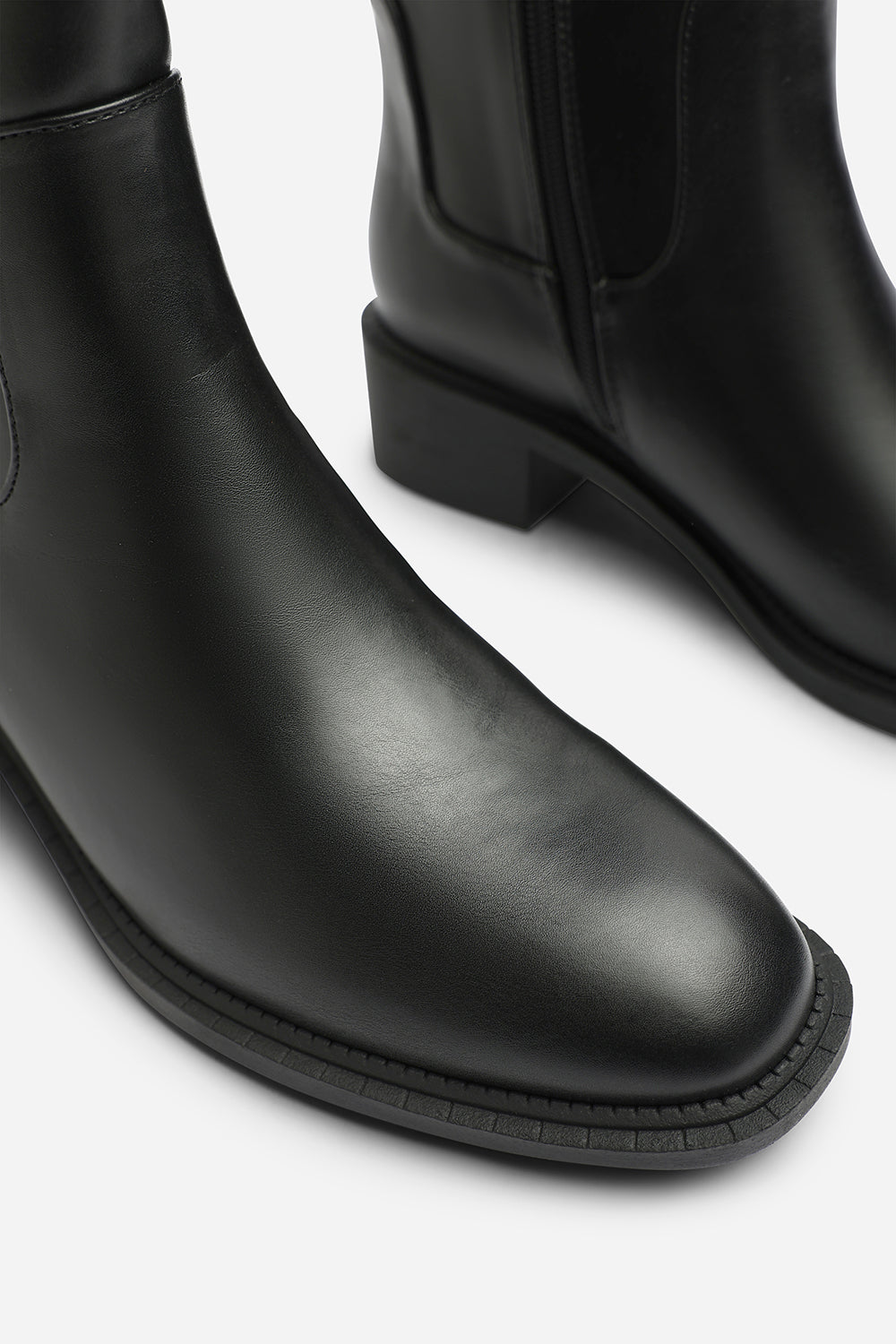 Evara Low Block Heel Elastic Stretch Knee High Riding Boot In Black