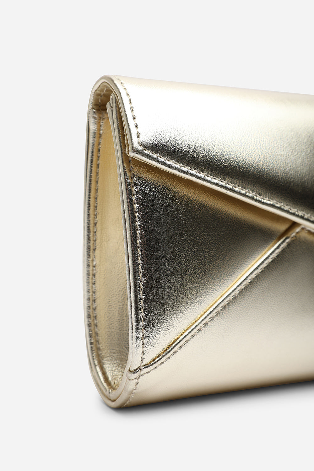 Moxira Asymetric Envelope Cltuch Bag In Gold Metallic