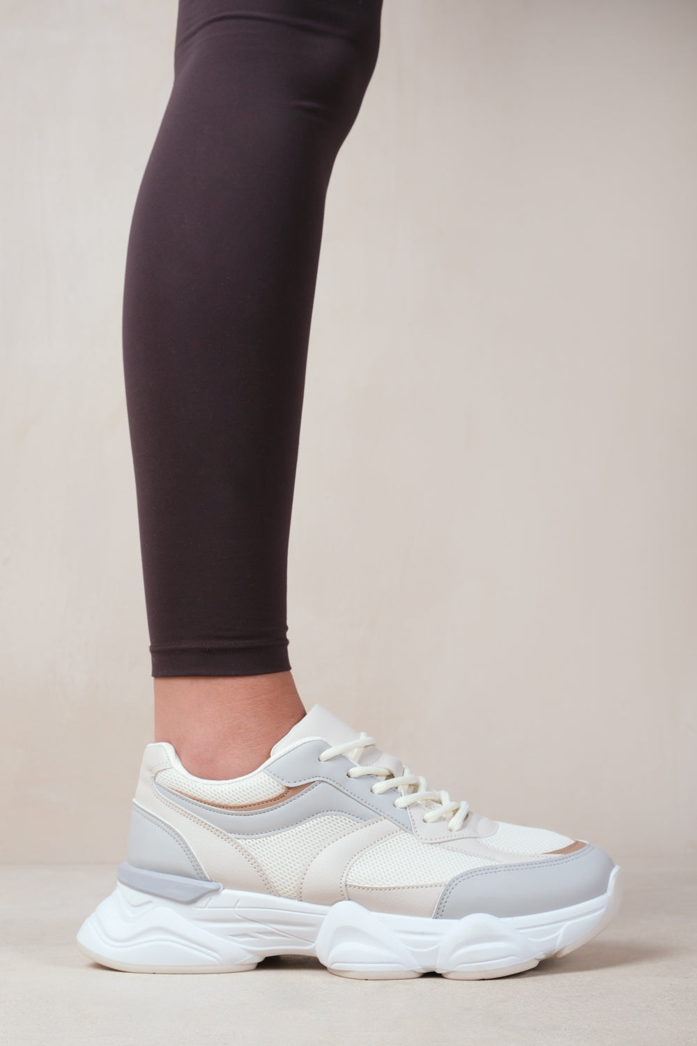 HOOPS CHUNKY SOLE WITH MESH DETAIL TRAINER IN CREAM/GREY