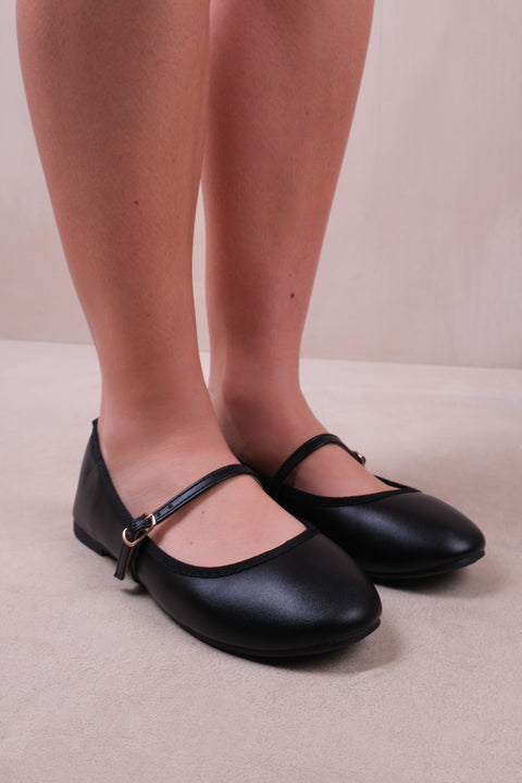 JOSIE BALLERINA FLATS WITH STRAP DETAIL IN BLACK FAUX LEATHER