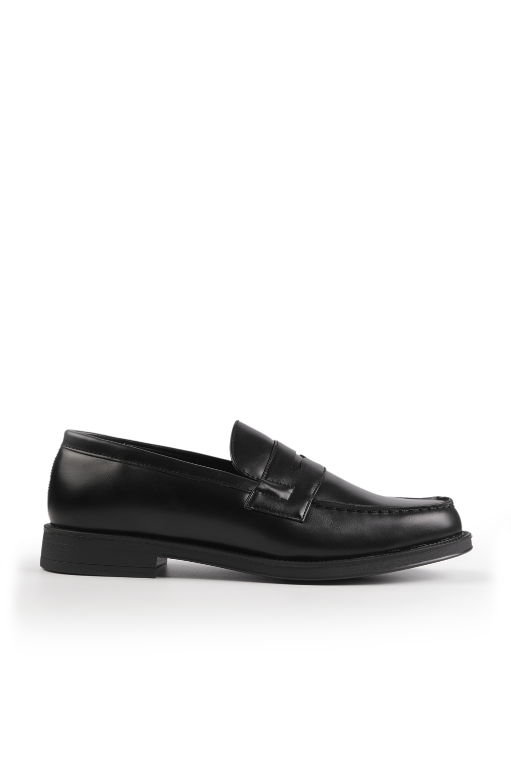 JAMES SLIP ON LOAFERS IN BLACK