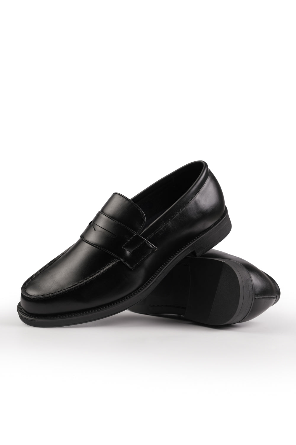 JAMES SLIP ON LOAFERS IN BLACK