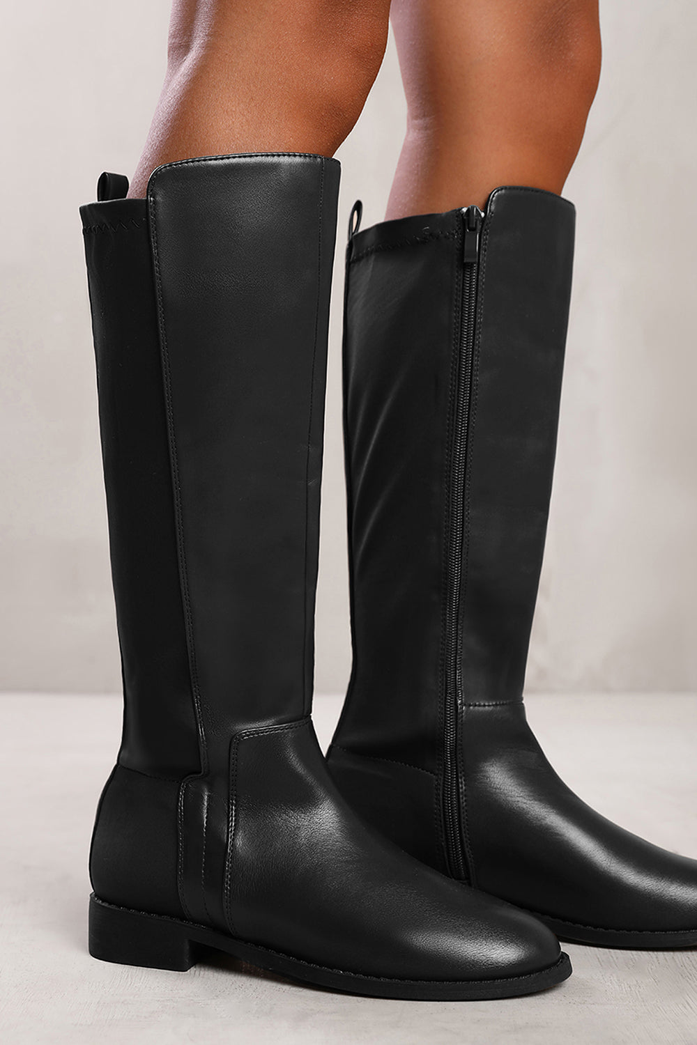 SHILOH KNEE HIGH BOOTS WITH SIDE ZIP IN BLACK FAUX LEATHER