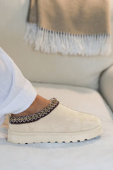 PINE AZTEC DETAIL FAUX FUR LINING MINI BOOTS IN CREAM SUEDE