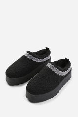 CHERRY FLATFORM AZTEC DETAIL LOW ANKLE SLIPPER BOOTS IN BLACK SHEARLING