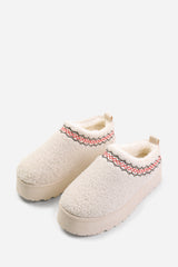 CHERRY FLATFORM AZTEC DETAIL LOW ANKLE SLIPPER BOOTS IN CREAM SHEARLING