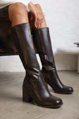 Zhuri Stretch Wide Calf Block Heel Knee High Boots In Wide E Fit In Brown Faux Leather