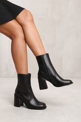 WREN ANKLE BOOT WITH CHUNKY HEEL AND SIDE ZIP IN BLACK FAUX LEATHER