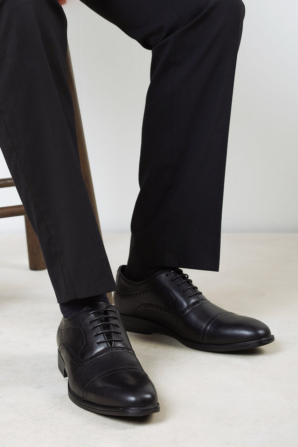 Joe Black Oxford Brogue Detail Lace Up Shoes