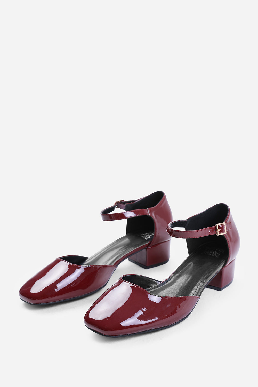 SINGAPORE SQUARE TOE LOW BLOCK HEEL WITH STRAP IN DEEP CHERRY PATENT