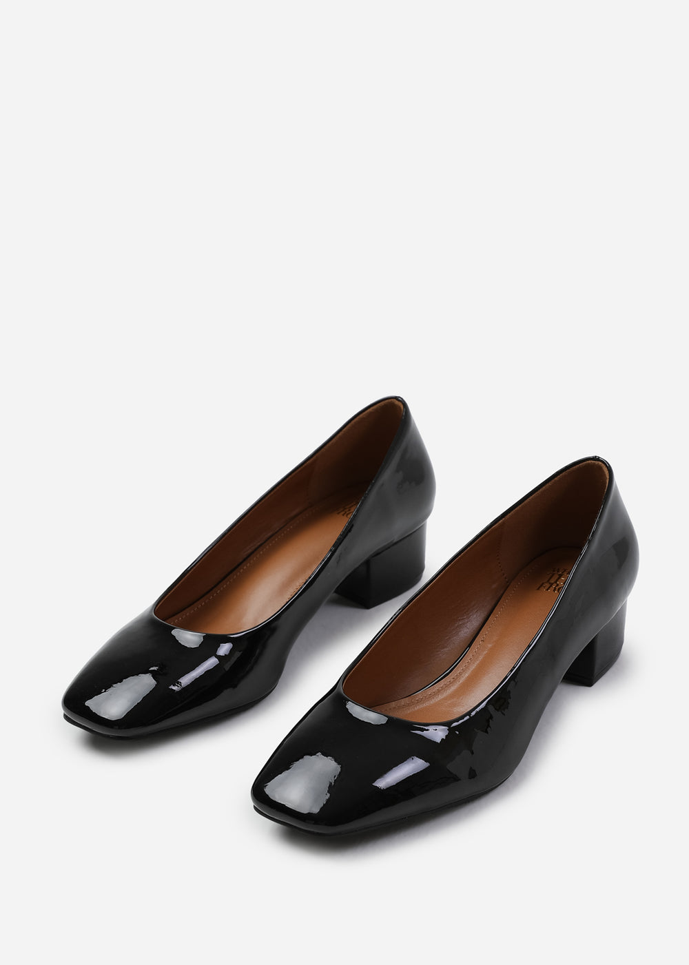 SEATTLE LOW BLOCK HEEL WITH SQUARE TOE IN BLACK PATENT