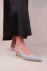 NEW FORM WIDE FIT LOW KITTEN HEELS WITH POINTED TOE & ELASTIC SLINGBACK IN SILVER FINE GLITTER