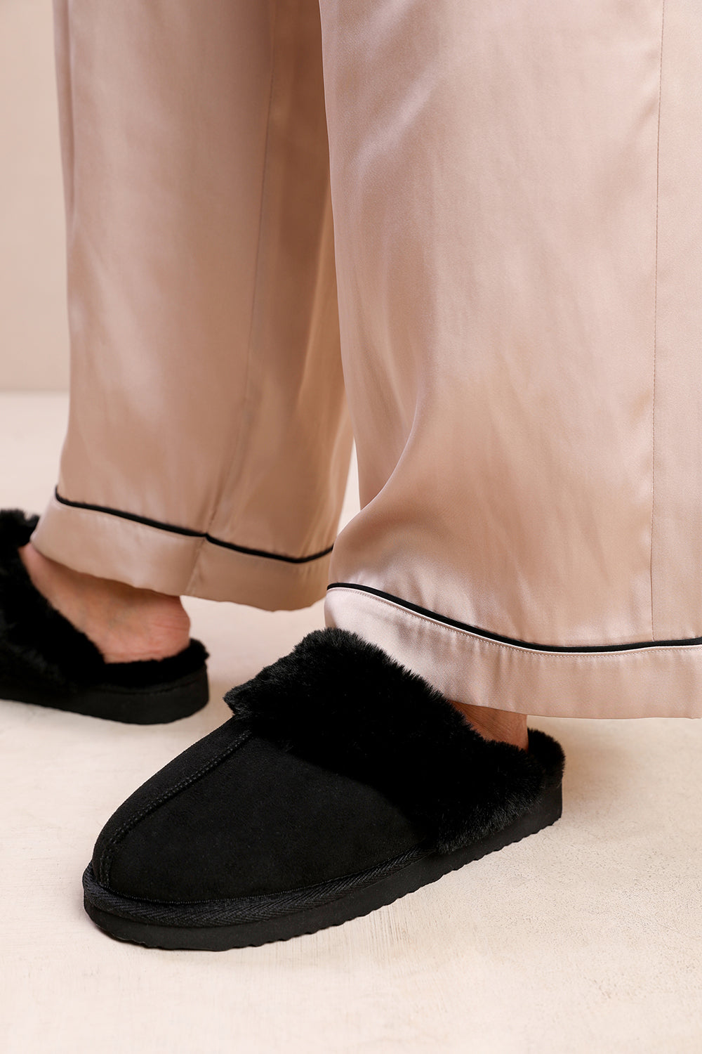 LOUNGE SLIP ON SLIPPERS WITH FUR TRIM IN BLACK SUEDE