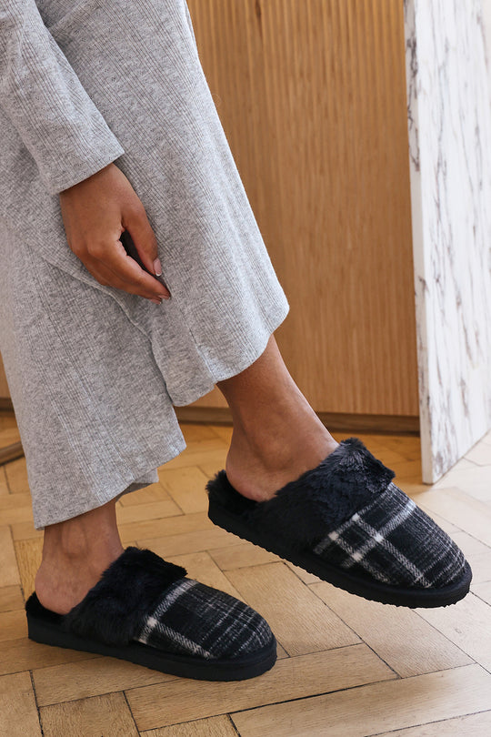 Qalyx Cosy Tartan Check Faux Fur Trim Mule Slipper