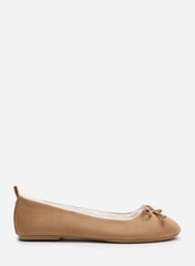 Qavelle Ballet Slippers With  Faux Fur Lining And Bow Detail