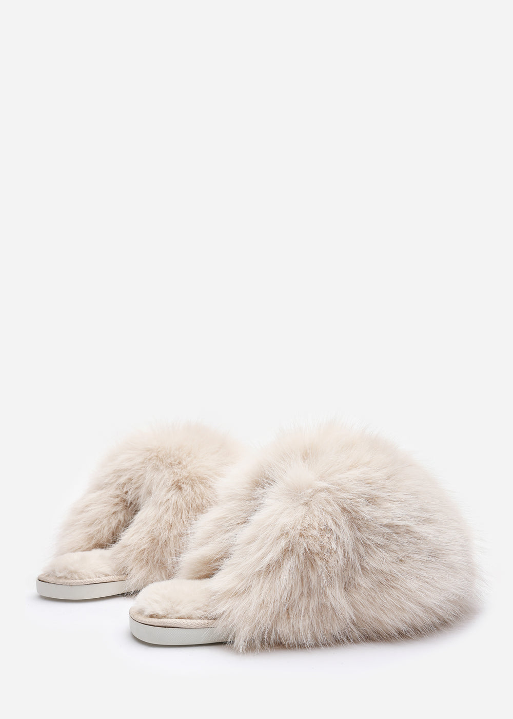 Qirexa Extreme Fluffy Oversized Faux Fur Slippers
