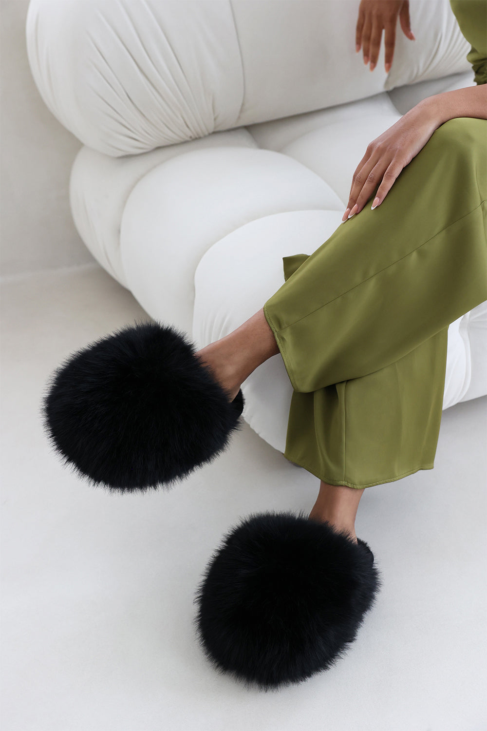 Inez Ultimate Fluffy Black Faux Fur Mule Slippers