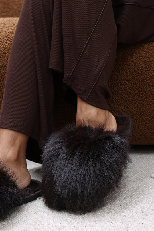 Keira Extreme Fluffy Oversized Faux Fur Slippers In Dark Brown