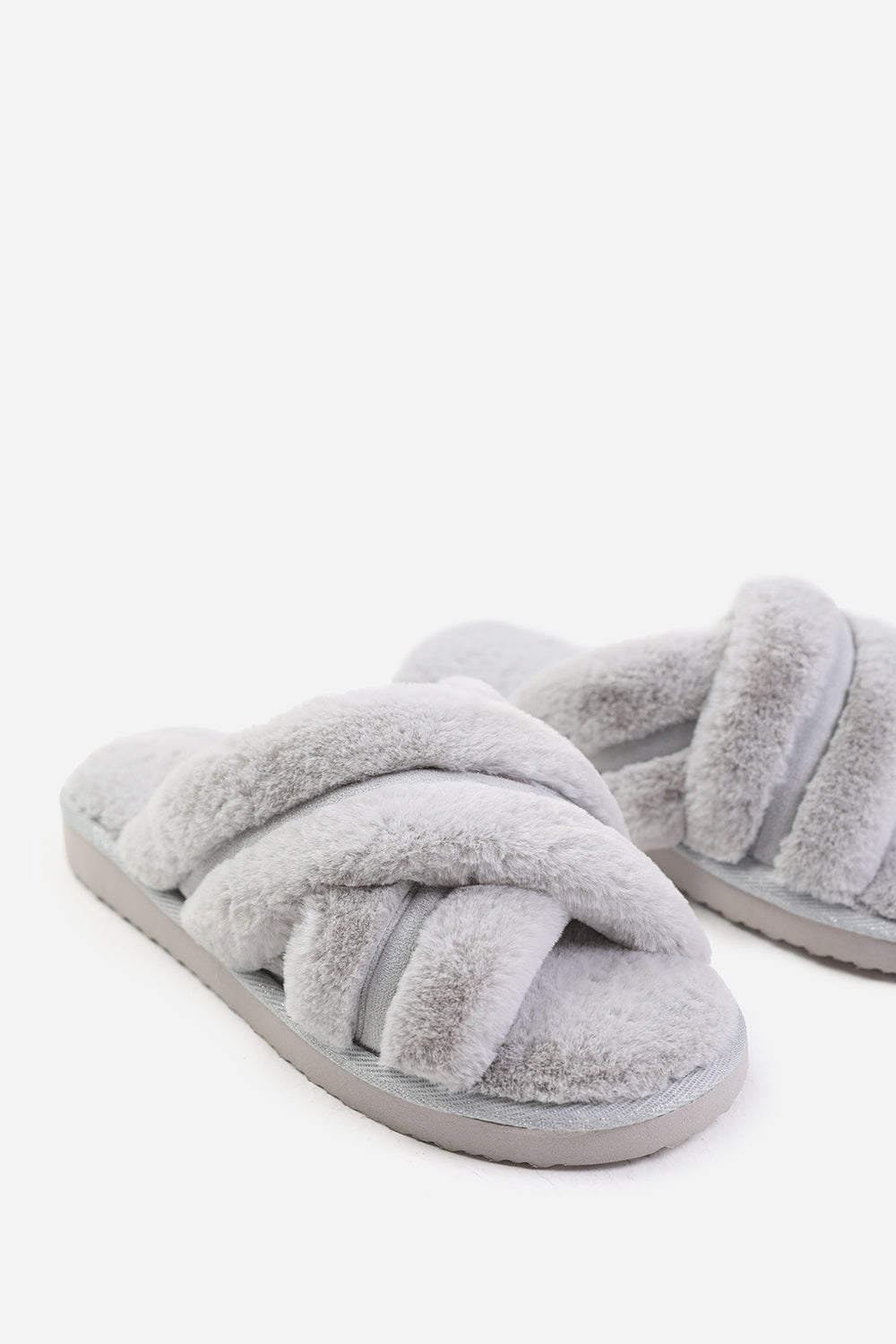 SNUGGLE CROSS OVER FLUFFY SLIPPERS IN GREY