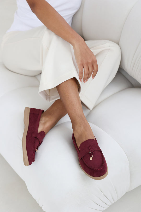 Pegasus Slip On Trim Loafers With Accessory Detailing In Wine