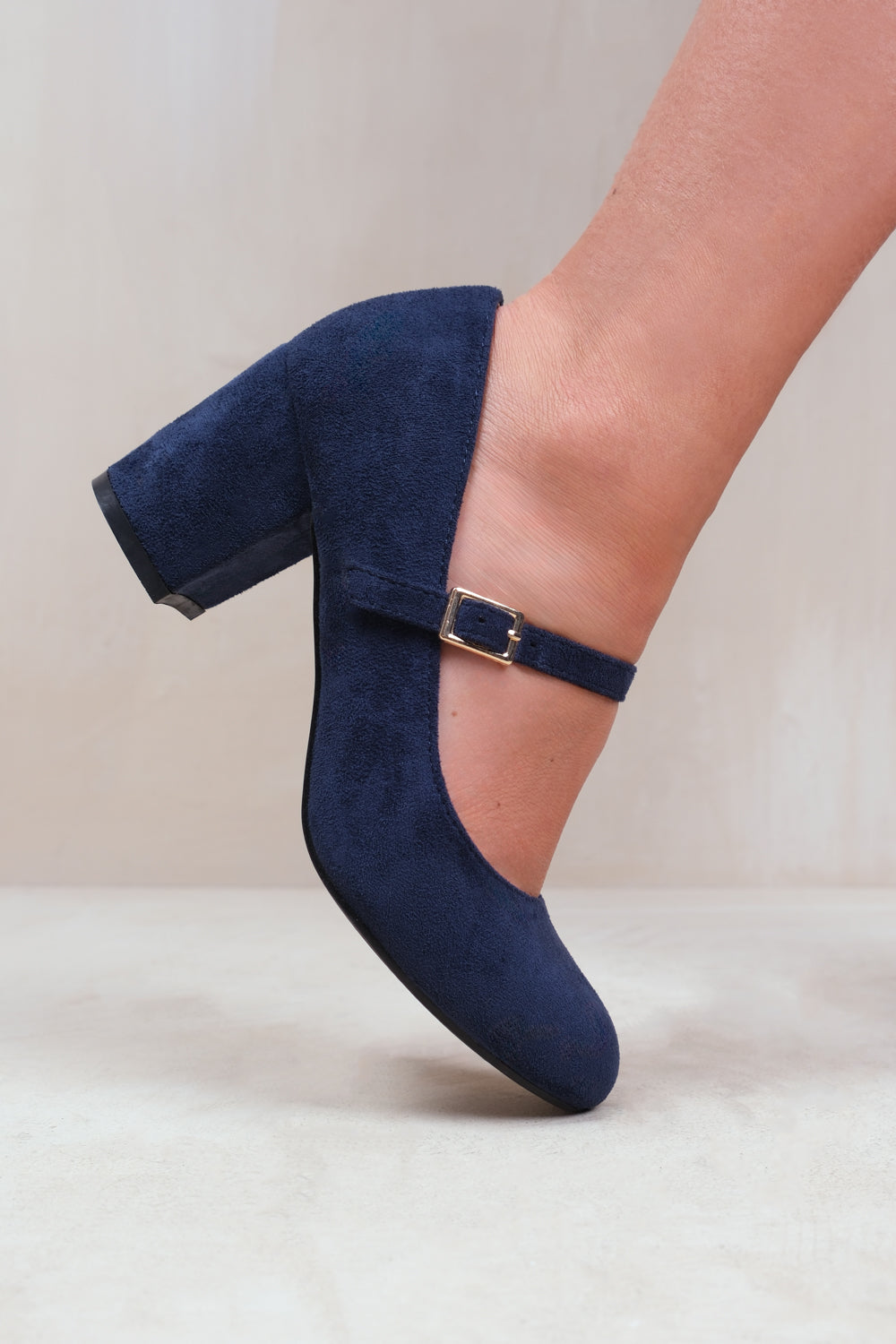 ARACELI EXTRA WIDE FIT BLOCK HEEL MARY JANE PUMPS IN NAVY SUEDE