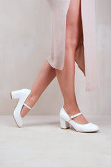 ARACELI WIDE FIT BLOCK HEEL MARY JANE PUMPS IN WHITE FAUX LEATHER