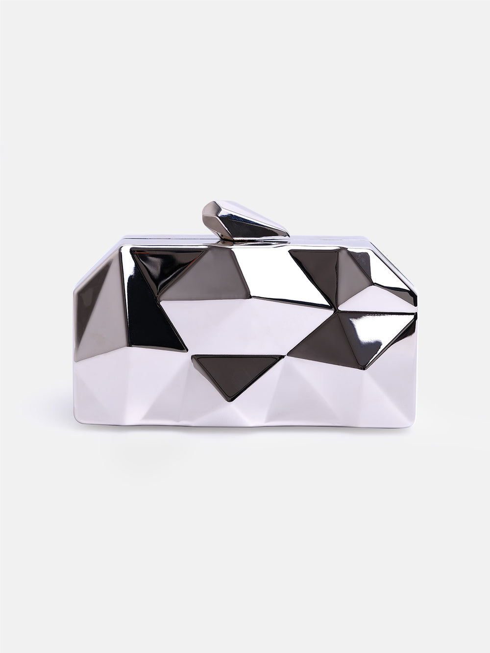 MELANIE GEOMETRIC PATTERN CLUTCH BAG IN SILVER