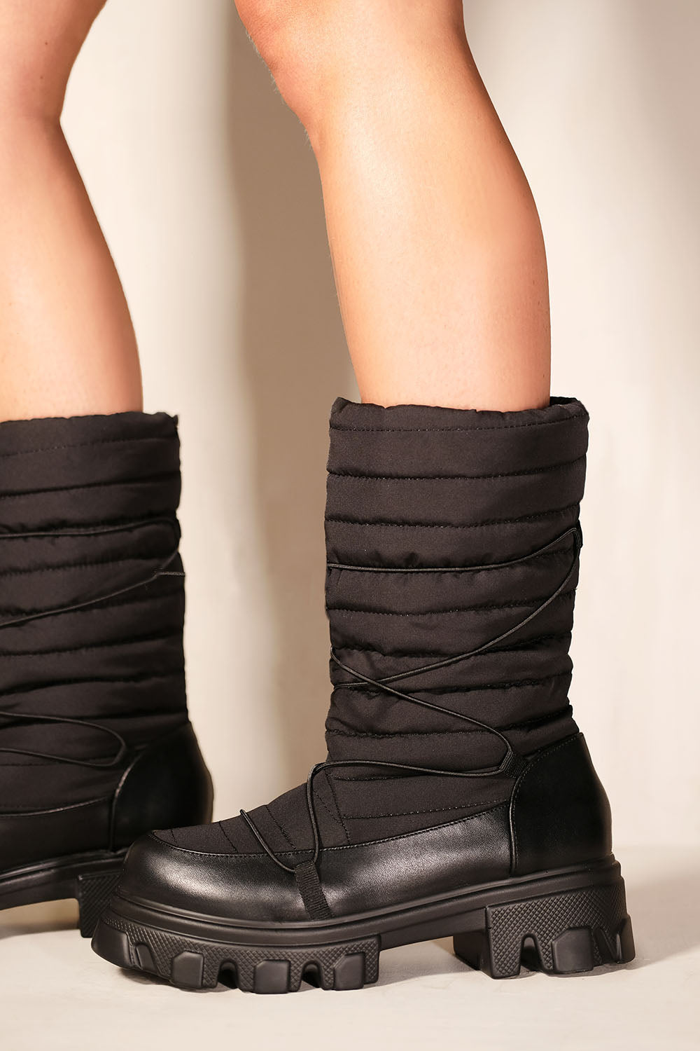 HARLEEN CHUNKY SOLE PUFFY ANKLE BOOTS WITH LACE UP IN BLACK