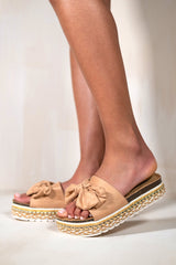 XIMENA CHUNKY SOLE SLIDER STUDDED FRONT BOW DETAIL IN BEIGE SUEDE