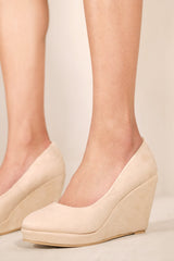 LUISA PLATFORM WEDGE HEEL COURT SHOES IN LIGHT CREAM SUEDE